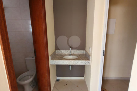Casa à venda com 5 quartos, sendo 1 suíte,  em Jardim Colombo, Itapetininga, SP