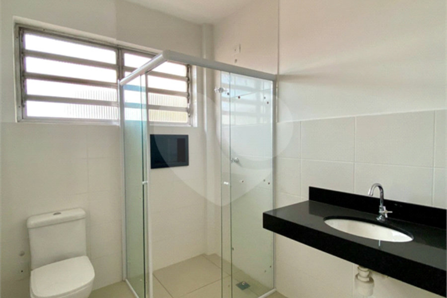 Sobrado à venda com 4 quartos, sendo 1 suíte, em Vila Guarani, São Paulo, SP