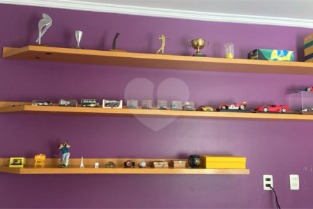 Apartamento à venda com 3 quartos, sendo 1 suíte, em Jardim Marajoara, São Paulo, SP