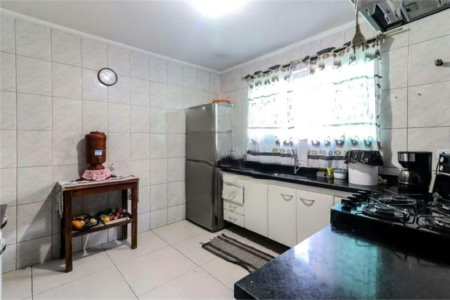 Sobrado à venda com 3 quartos, sendo 1 suíte, em Jardim Bonfiglioli, São Paulo, SP