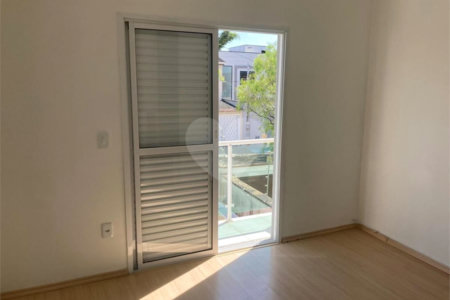 Sobrado à venda com 3 quartos, sendo 1 suíte, em Jardim Nathalie, Mogi das Cruzes, SP