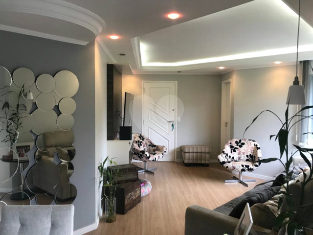Apartamento à venda com 3 quartos, sendo 1 suíte,  em Vila Paulicéia, São Paulo, SP