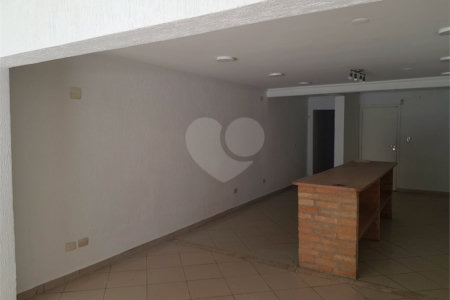 Sobrado à venda com 1 quarto em Granja Julieta, São Paulo, SP