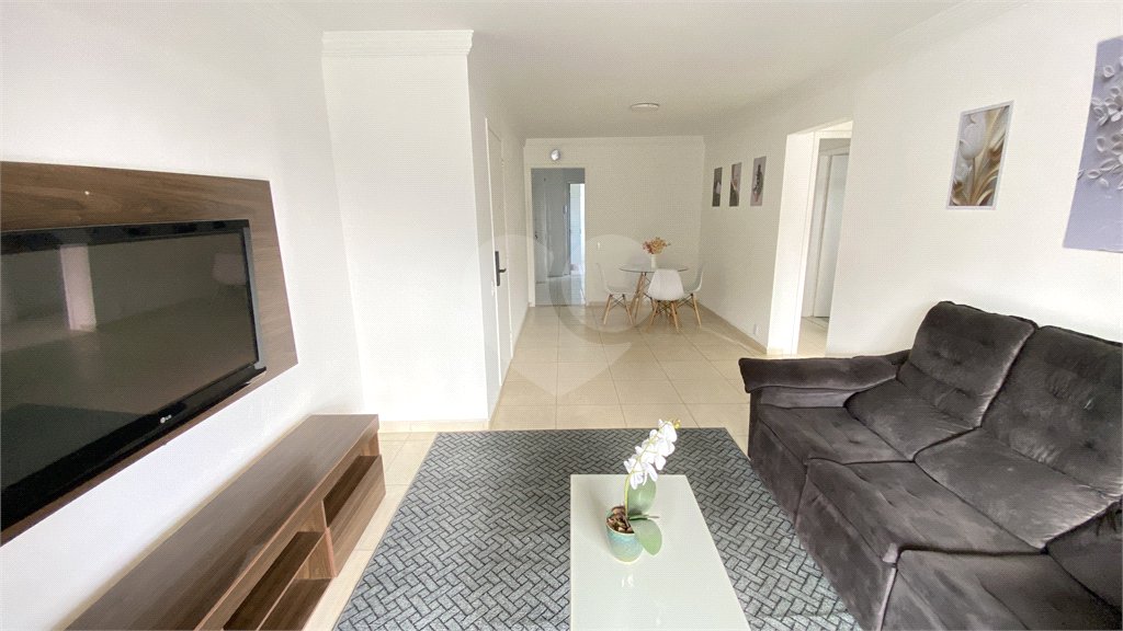 Apartamento à venda com 3 quartos, sendo 1 suíte, em Campo Belo, São Paulo, SP