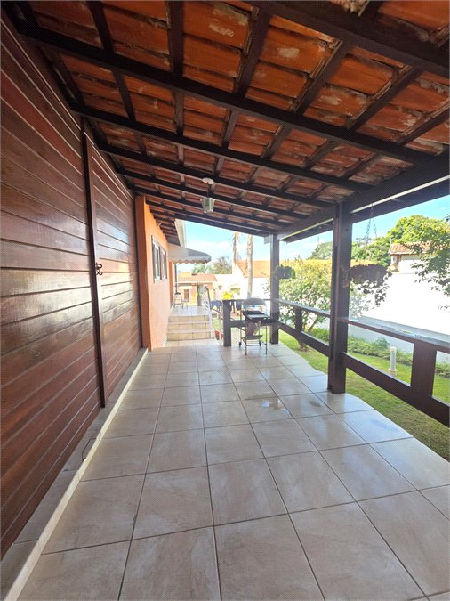 Casa à venda com 3 quartos, sendo 1 suíte, no condomínio Estância Marambaia, Vinhedo - SP