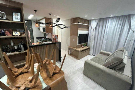 Apartamento à venda com 2 quartos em Cidade Líder, São Paulo, SP