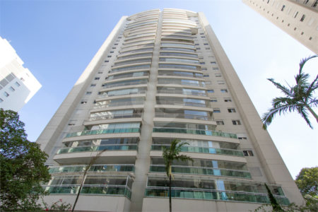 Apartamento à venda com 4 quartos, sendo 3 suítes,  em Vila Romana, São Paulo, SP