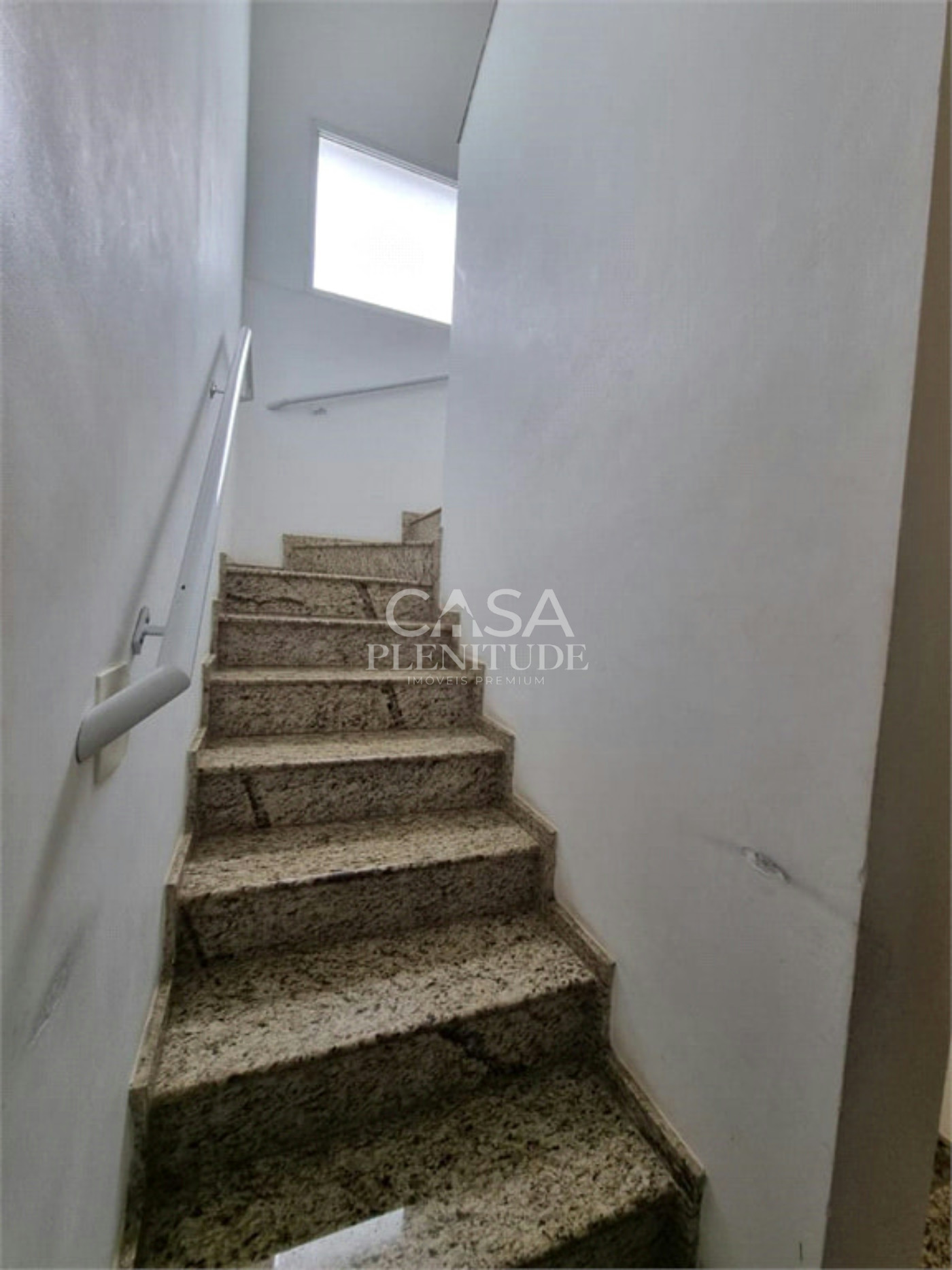 Sobrado à venda com 3 quartos, sendo 1 suíte, em Parque Residencial Villa dos Inglezes, Sorocaba, SP