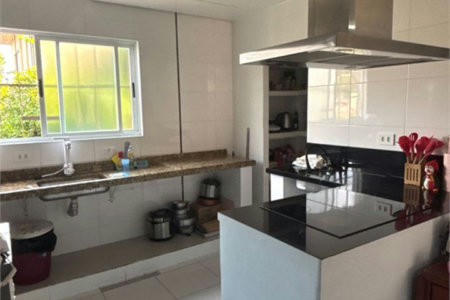 Casa Residencial à venda, Parque Bitaru, São Vicente - CA0356.