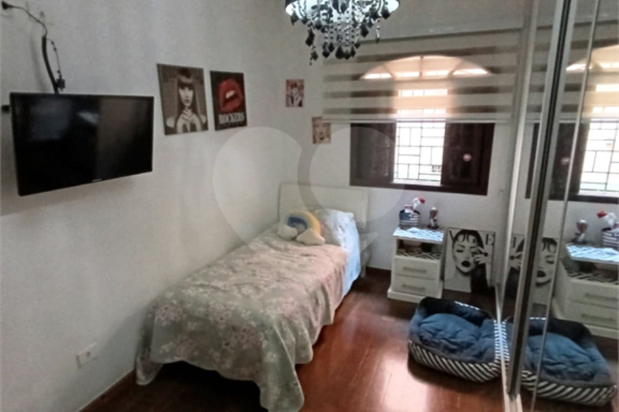 Sobrado à venda com 4 quartos, sendo 1 suíte, em Jaçanã, São Paulo, SP