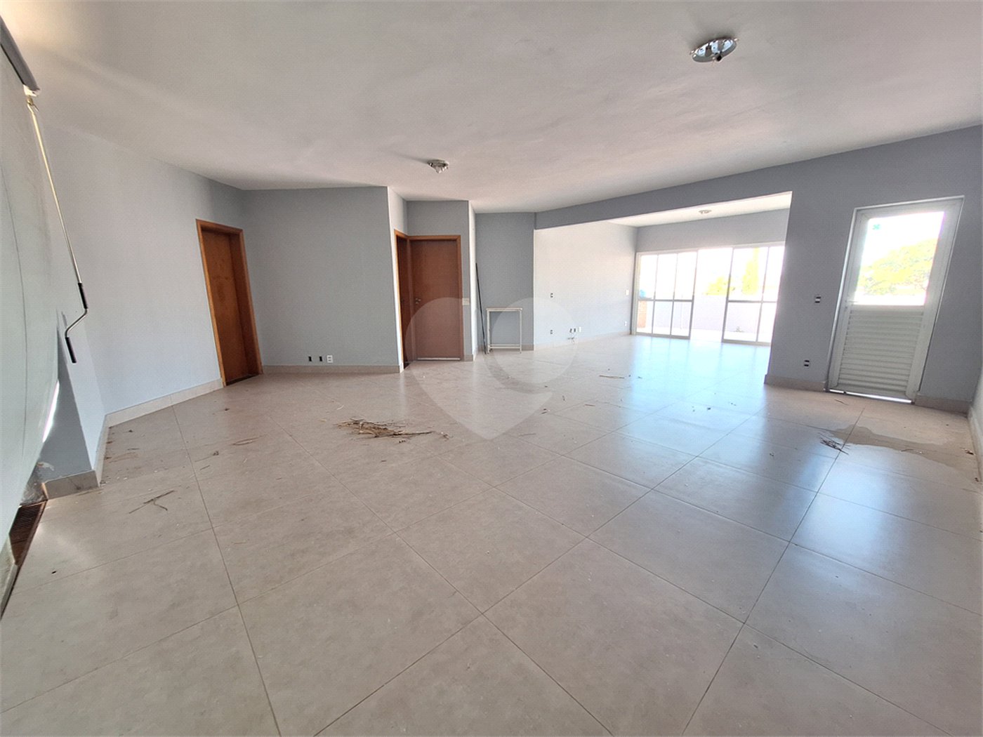 Casa à venda com 4 suítes no condomínio Terras de São Francisco, Vinhedo - SP