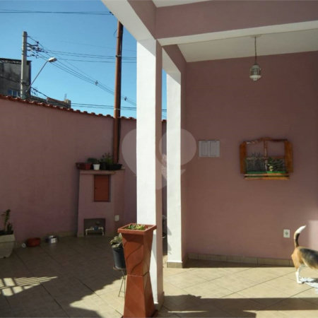 Sobrado à venda com 3 quartos, sendo 2 suítes, em Vila Júlia, Poá, SP