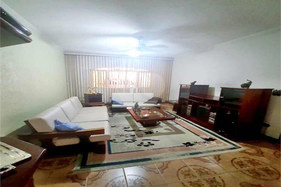 Casa à venda com 4 quartos em Jardim Almeida Prado, Guarulhos, SP
