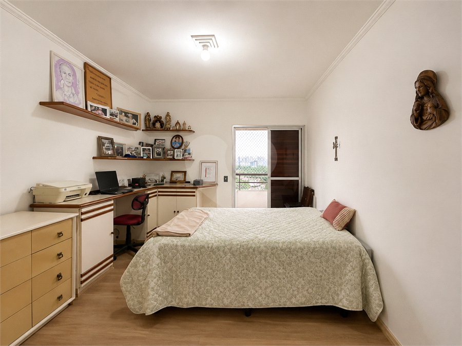 Apartamento à venda com 3 quartos, sendo 1 suíte, em Alto da Boa Vista, São Paulo, SP