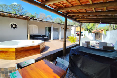 Casa à venda com 3 quartos, sendo 1 suíte, no condomínio Caconde, São Bernardo do Campo - SP