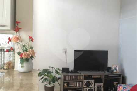 Sobrado à venda com 1 suíte em Jardim Luciana, Itaquaquecetuba, SP