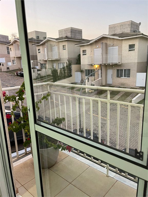 Casa à venda com 3 quartos, sendo 1 suíte,  no condomínio Villagio Imperiale, Louveira - SP