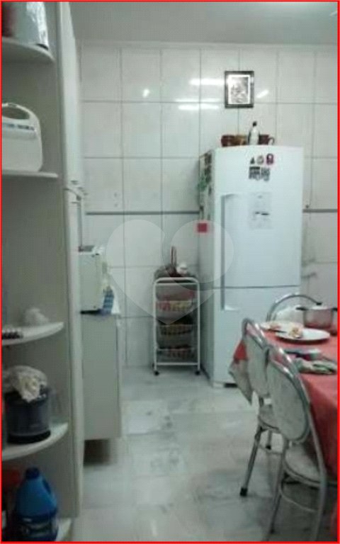 Sobrado à venda com 5 quartos, sendo 1 suíte, em Parque Edu Chaves, São Paulo, SP
