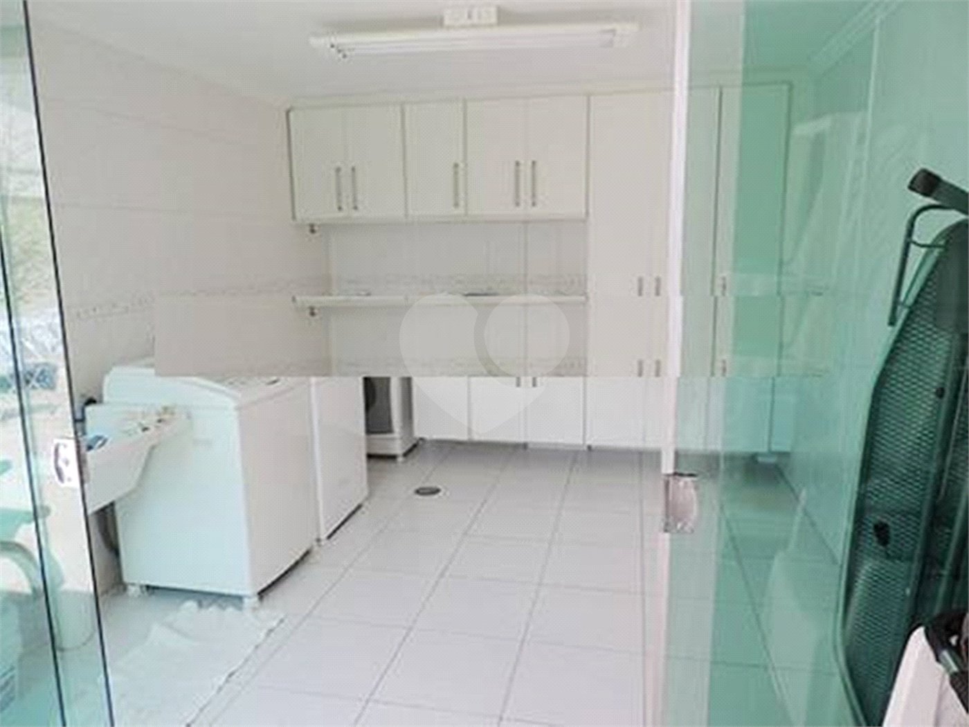 Casa à venda com 4 suítes em Jardim Floresta, São Paulo, SP