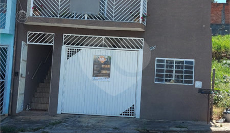 Sobrado à venda com 3 quartos, sendo 2 suítes, em Jardim Alvinópolis, Atibaia, SP
