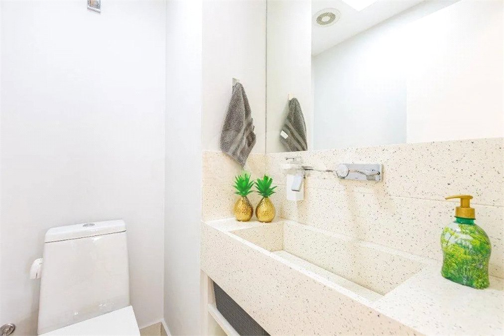 Apartamento à venda com 3 suítes em Vila Romana, São Paulo, SP