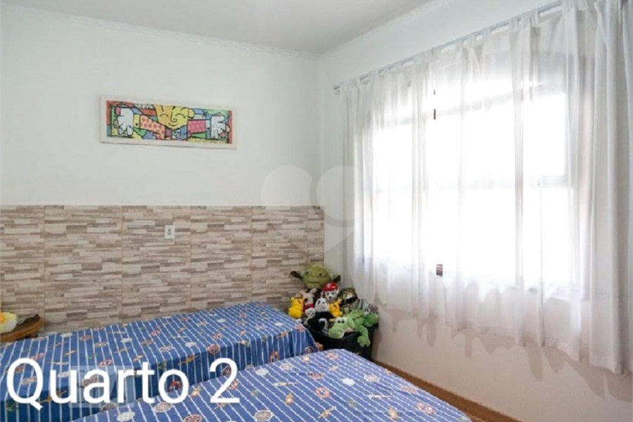 Sobrado à venda com 3 quartos, sendo 1 suíte, em Parque São Domingos, São Paulo, SP