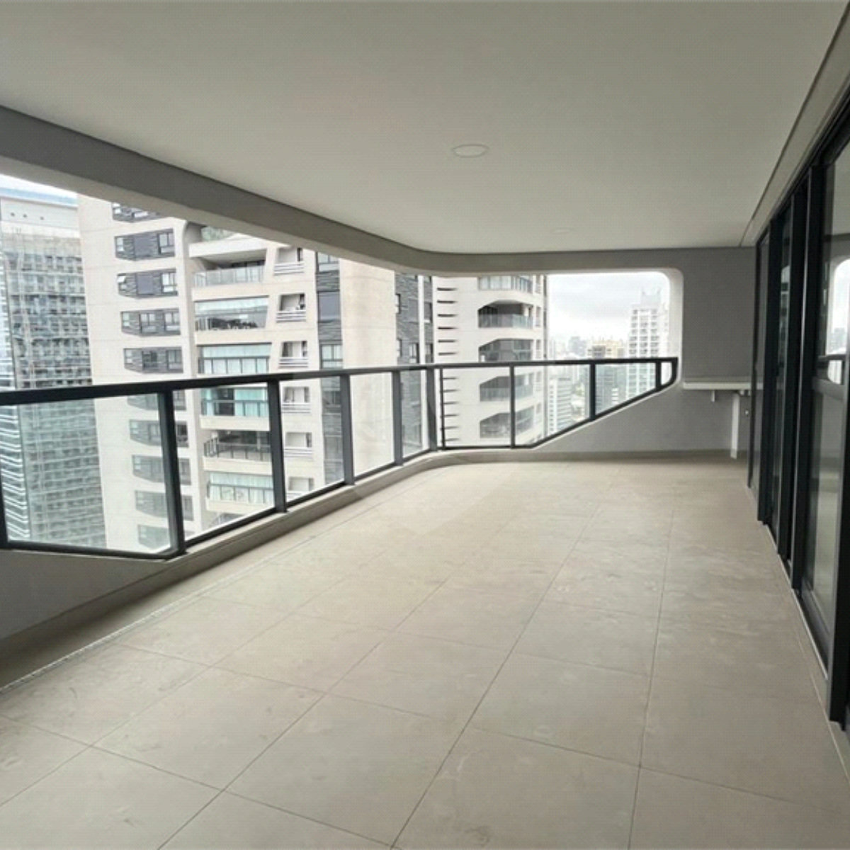 Apartamento à venda com 3 suítes em Chácara Santo Antônio (zona Sul), São Paulo, SP