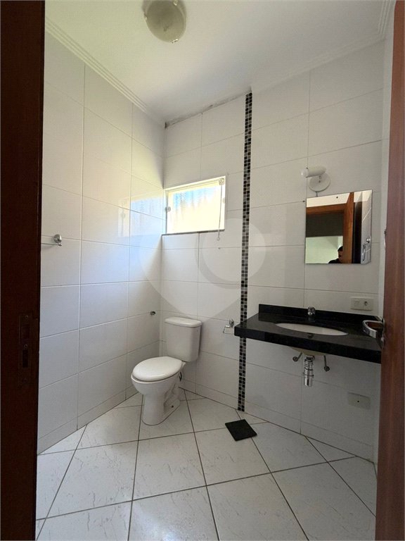 Casa à venda com 3 quartos, sendo 1 suíte, no condomínio Bela Vita, Atibaia - SP