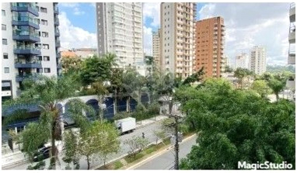 Apartamento com 187m² , 4 dormitórios , sendo 1 suíte , 3 vagas , para locação na Vila Mariana.