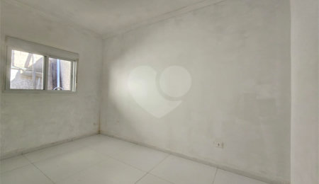 Casa Térrea à venda com 3 quartos, sendo 1 suíte,  em Villa Di Cesar, Mogi das Cruzes, SP