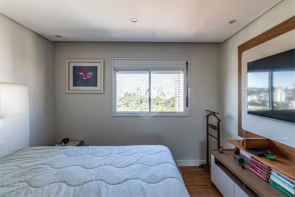 Apartamento à venda com 3 quartos, sendo 1 suíte, em Pinheiros, São Paulo, SP