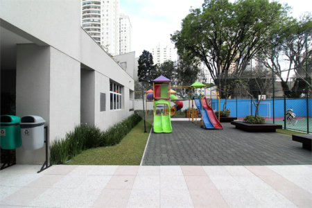 Apartamento à venda com 3 suítes em Alto da Boa Vista, São Paulo, SP