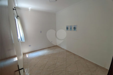Cobertura à venda com 2 quartos, sendo 1 suíte,  em Vila Scarpelli, Santo André, SP