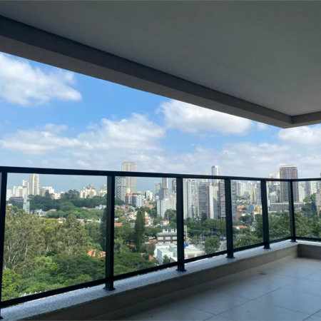 Apartamento à venda com 4 quartos, sendo 2 suítes,  em Pinheiros, São Paulo, SP