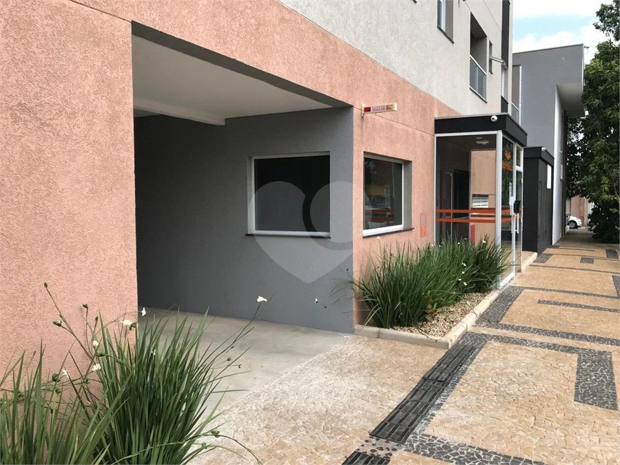 APARTAMENTO 02 DORMITÓRIOS COLADO NA USP