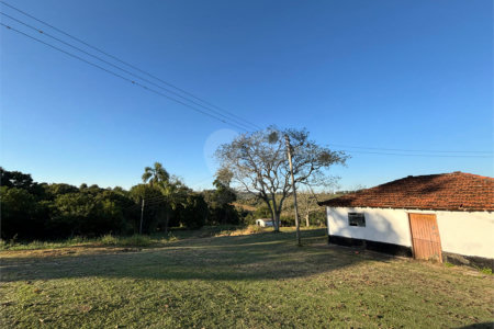 Sítio à venda com 3 quartos, sendo 1 suíte,  em Canta Galo, Itapetininga, SP