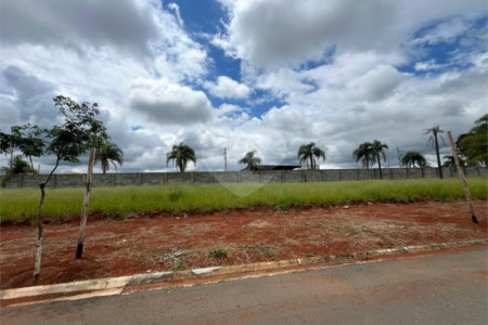 Terreno à venda no condomínio Residencial Quinta das Palmeiras, Itapetininga - SP