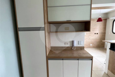 Apartamento à venda com 3 quartos, sendo 2 suítes,  em Vila Suzana, São Paulo, SP