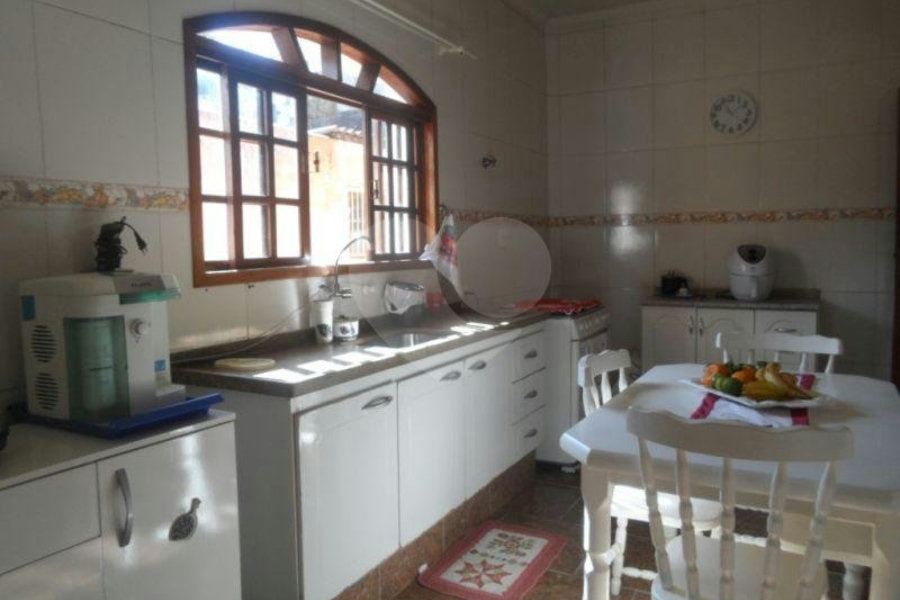 Prédio à venda com 4 quartos em Santana, São Paulo, SP