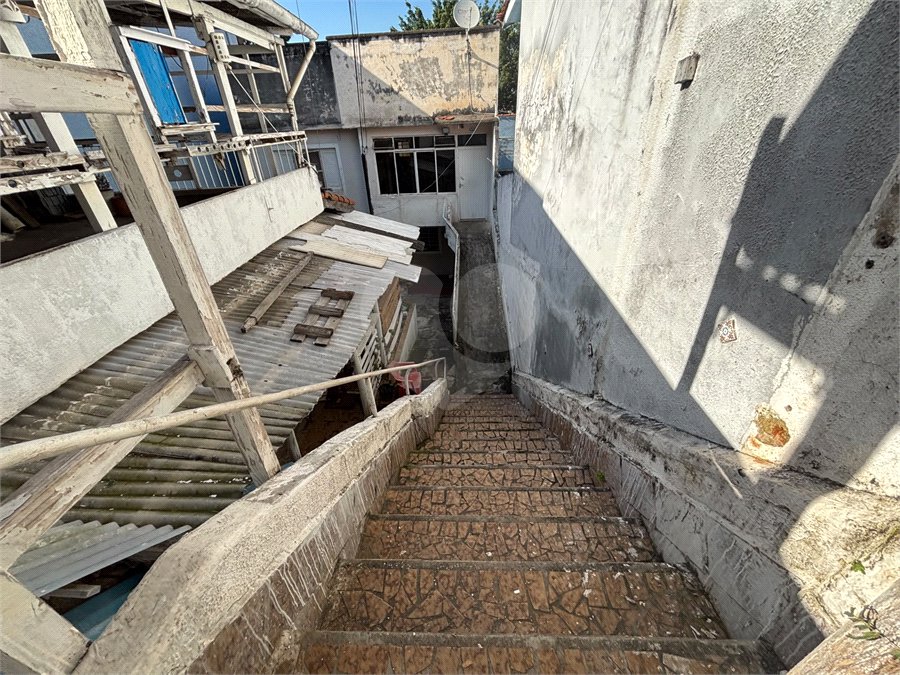 Sobrado à venda com 4 quartos em Vila Paulicéia, São Paulo, SP