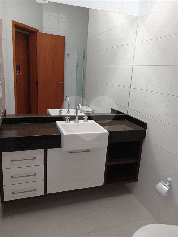 Casa à venda com 3 quartos, sendo 1 suíte, no condomínio Residencial Belle Ville Itaycy, Indaiatuba - SP
