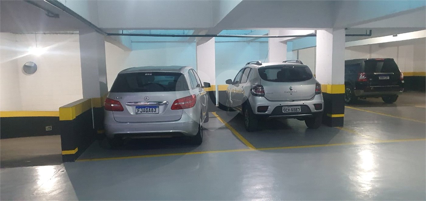 Apartamento à venda com 4 quartos, sendo 3 suítes,  em Perdizes, São Paulo, SP