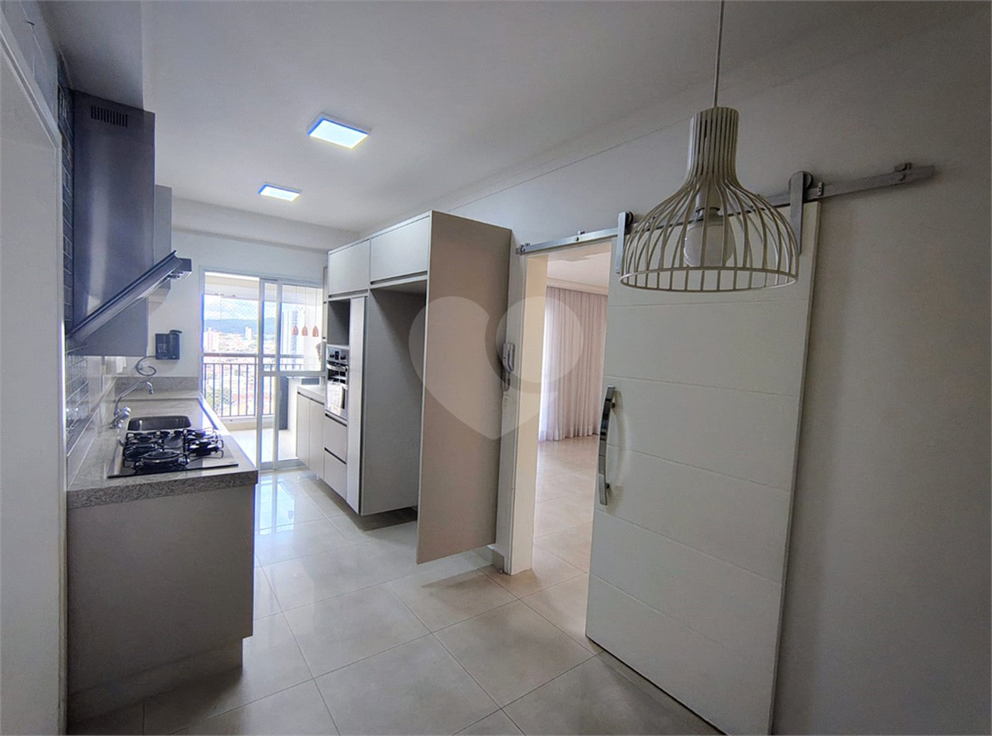 Apartamento à venda com 3 suítes em Anhangabaú, Jundiaí, SP
