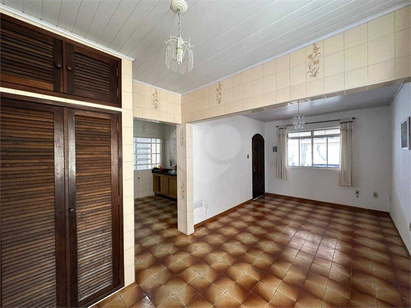 Casa à venda com 4 quartos, sendo 1 suíte,  em Jardim Náutico, Mogi das Cruzes, SP