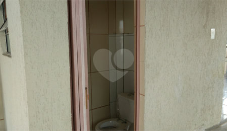 Sobrado à venda com 3 quartos, sendo 1 suíte, em Parada Inglesa, São Paulo, SP