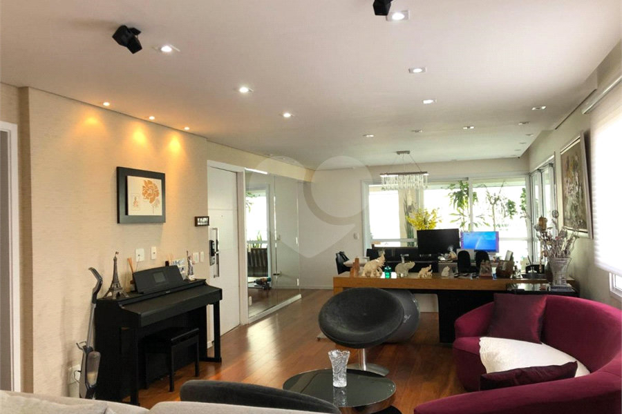 Apartamento à venda com 3 suítes em Paraíso, São Paulo, SP