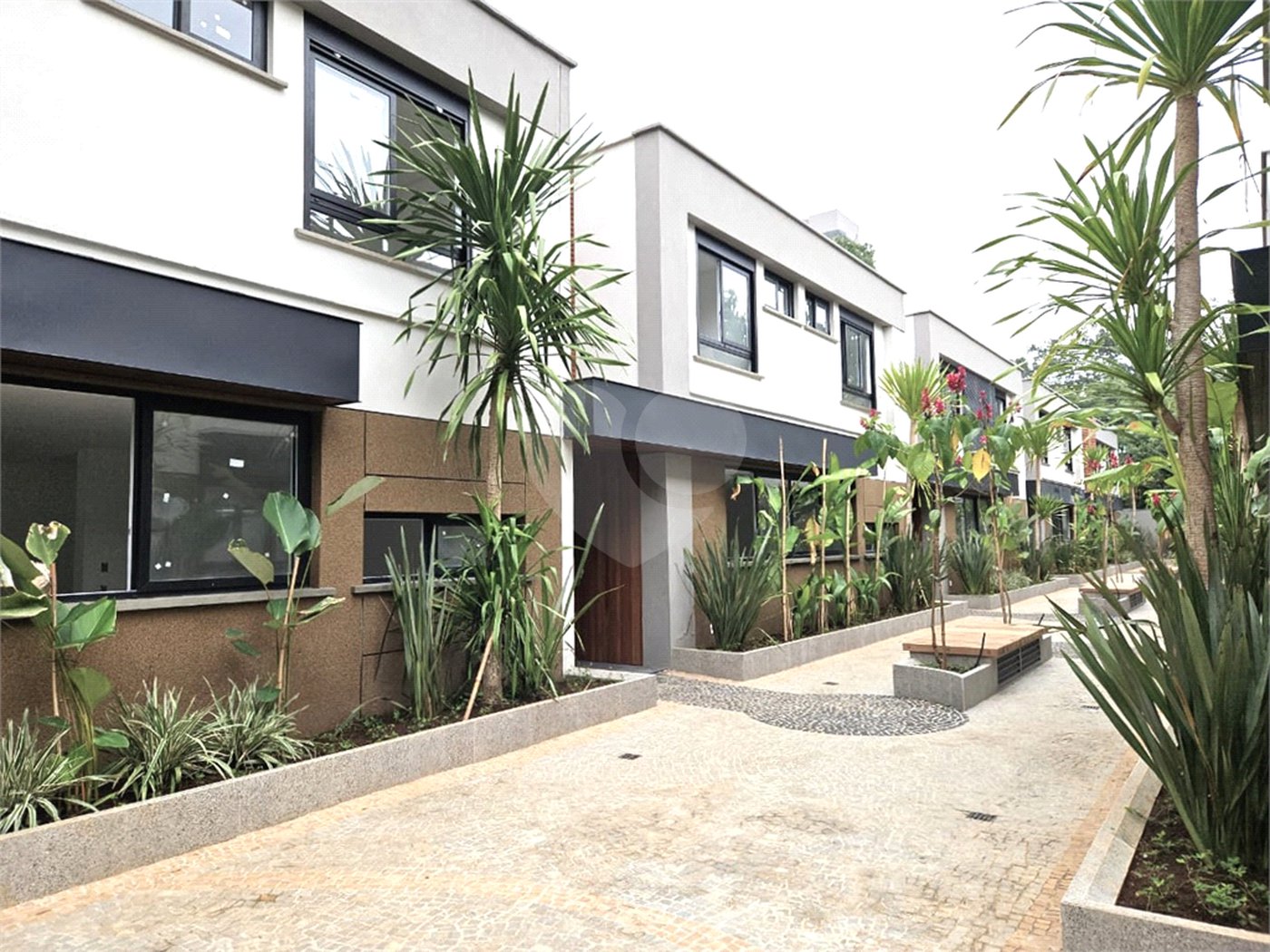 Casa à venda com 4 suítes no condomínio Venezia, São Paulo - SP