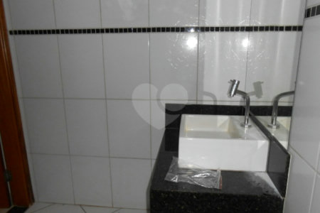 Casa à venda com 3 quartos, sendo 1 suíte, no Centro, Três Lagoas, MS