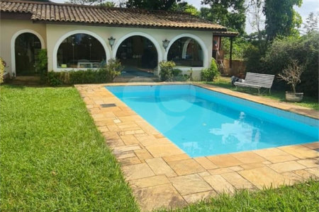 Casa à venda com 4 quartos, sendo 2 suítes,  no condomínio Comendador Elias Jafet, São Paulo - SP