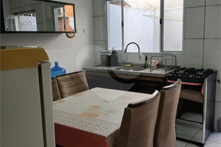Casa à venda com 2 quartos no condomínio Pátio Boulevard, Poá - SP